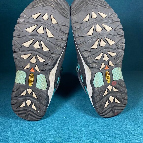 Size 6Y/7.5Women - Keen Hiking green/gray boots - Picture 6 of 7